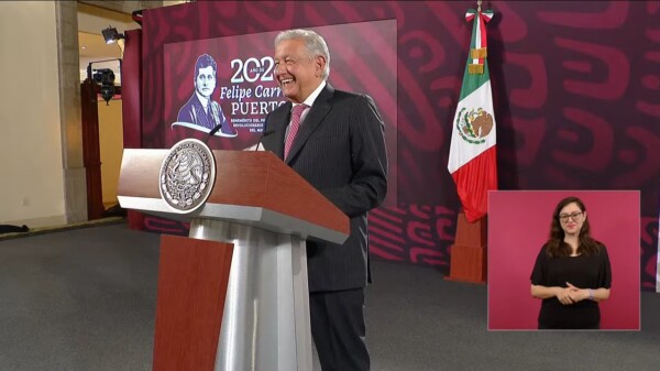 Felicita AMLO al América y Cruz Azul por disputar la final