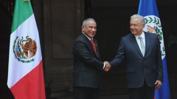 “Si podemos, ayudamos a Belice”, AMLO sobre acuerdo eléctrico