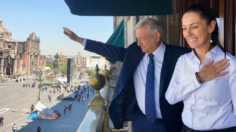 Irá Sheinbaum al Zócalo con AMLO para su último informe