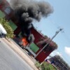 Arde vehículo por falla mecánica en la López Portillo (VIDEO)