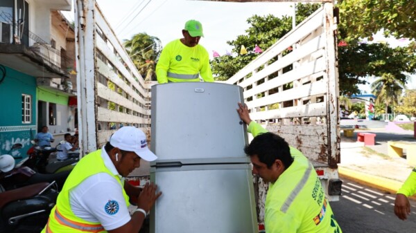 Convoca gobierno de Isla Mujeres a participar en descacharrización
