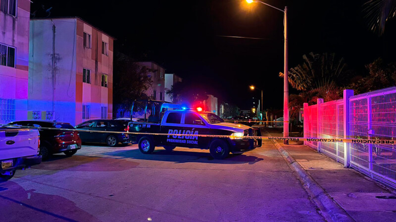 Sicarios ejecutan a una persona y dejan a un lesionado en Villas La Playa, de Puerto Morelos