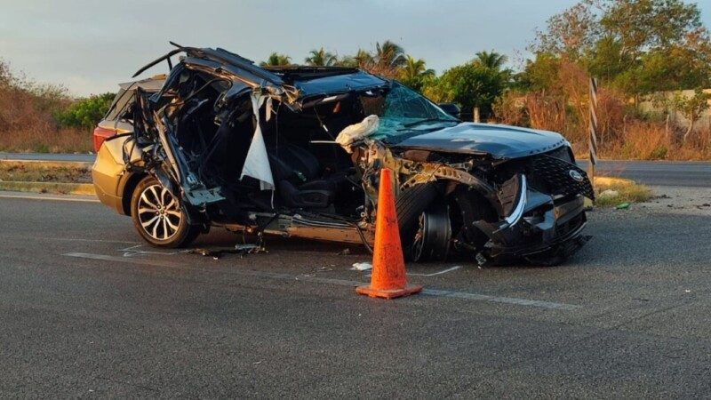 Sufre fuerte accidente carretero candidato a gobernador de Yucatán