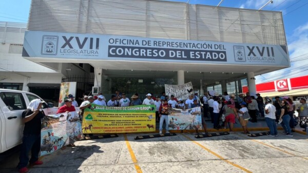 Protestan por la prohibición de eventos tradicionales que generan empleos e ingresos para familias