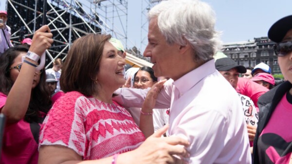 Claudio X. fue el eje de la ‘marea rosa’