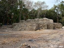 Se ha brindado mantenimiento mayor a las plazas y conjuntos: Columnas, Abejas, Tortugas, Serpiente y Kanjobal.