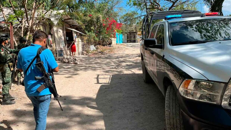 Ejecutan a balazos a mujer en colonia irregular de Cancún
