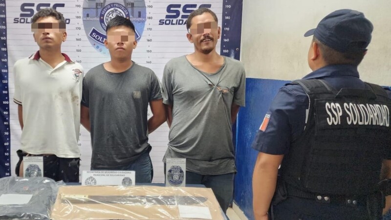 Detenidos por asaltar con un machete a un transeúnte en Playa del Carmen
