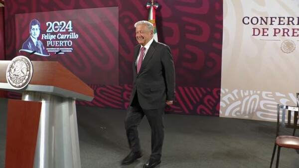 Celebra AMLO tremenda victoria de Sheinbaum