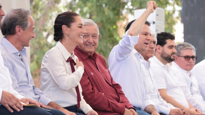 Resalta AMLO temas analizados con Claudia Sheinbaum en gira