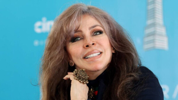 Hospitalizan de emergencia a Verónica Castro