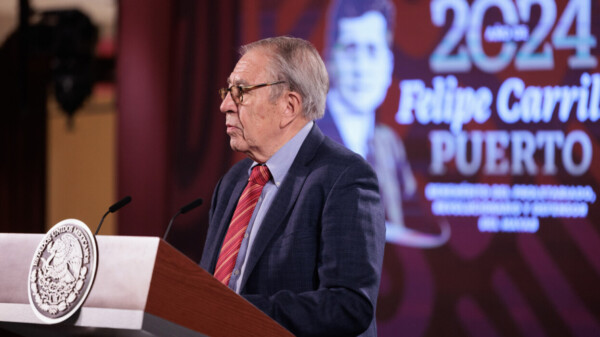 Falso que falleciera hombre por gripe aviar: Jorge Alcocer