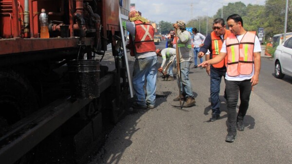 Lleva 95% de rehabilitación de pavimento asfáltico en avenida Cancún: Pablo Gutiérrez