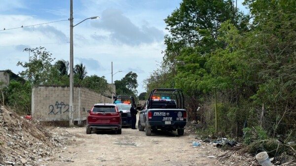 Hallan a un “encobijado” en la SM 242 de Cancún