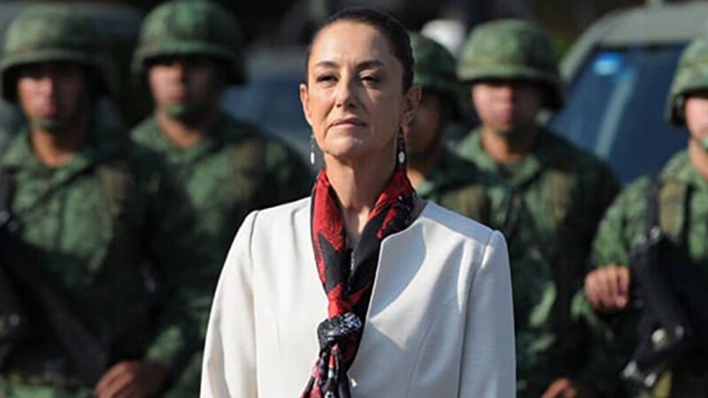 Fuerzas armadas, listas para tener comandanta: AMLO