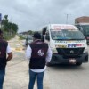 Sancionan a operador de combi en Cancún por circular en ciclovía y poner en riesgo al peatón