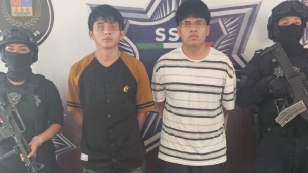 Detienen a dos presuntos narcomenudistas en Vista Real