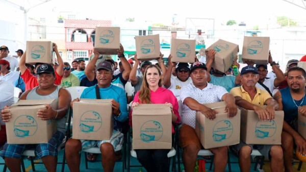 Atenea Gómez Ricalde continúa apoyando al sector pesquero a través del programa ‘Familia Pescadora’