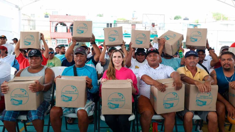 Atenea Gómez Ricalde continúa apoyando al sector pesquero a través del programa ‘Familia Pescadora’