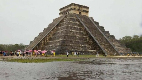 Afecta mal clima afluencia de turistas en Zona Arqueológica de Chichén Itzá