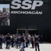 Toman policías instalaciones de la SSP de Michoacán