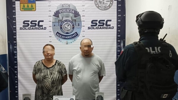 Detienen a pareja de narcomenudistas en Villas del Sol de Playa del Carmen