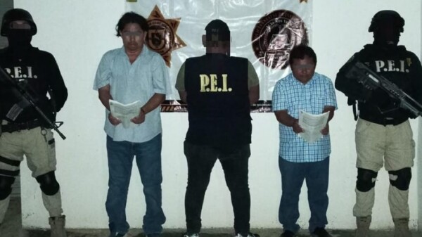 Reaprehenden a dos abogados tras salir del Cereso de Mérida.