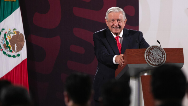 Pide AMLO que reforma Judicial incluya elección en estados