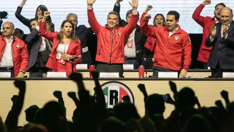 El anti reeleccionista ‘Alito’ Moreno, se reelegirá en el PRI