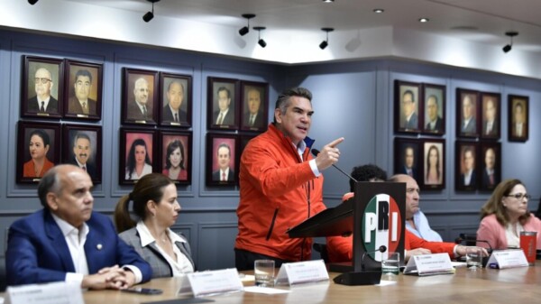 Ex dirigentes del PRI impugnan posible relección de Alito