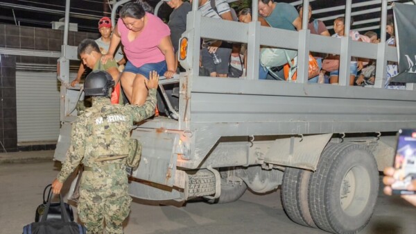 Declaran emergencia en Punta Allen por la llegada del huracán Beryl