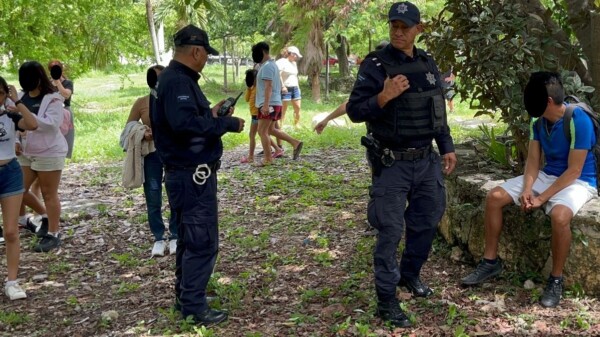 Detienen a sujeto por acosar a niñas en la Región 228 de Cancún (VIDEO)