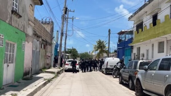Detienen a dos tras agresión a balazos contra policías por el Mercado 28 de Cancún