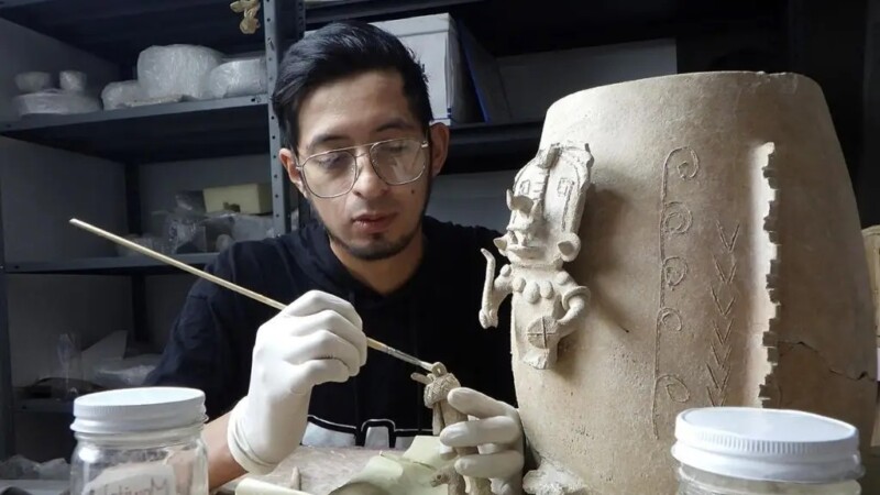 Restauran cerca de mil piezas arqueológicas recuperadas en obras del Tren Maya
