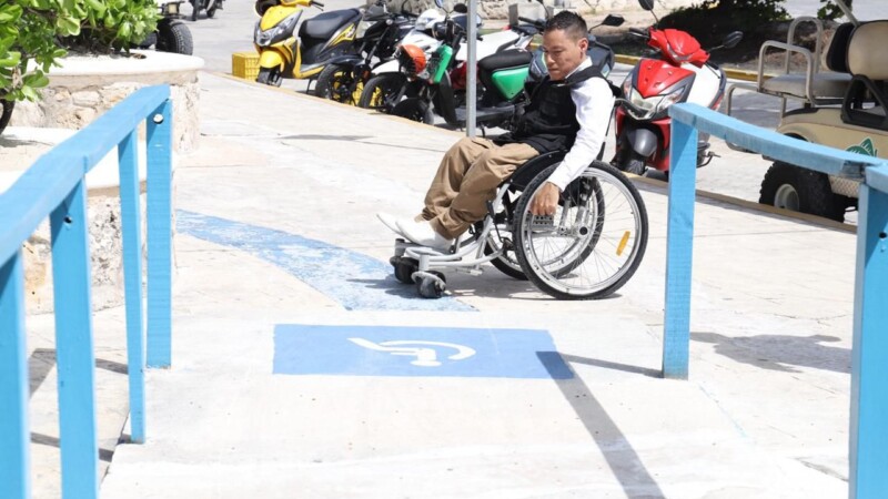 Gobierno de Isla Mujeres avanza en el proyecto de playas inclusivas