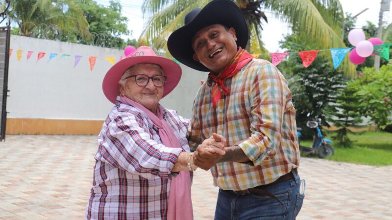 Gobierno de Isla Mujeres trabaja en el bienestar de las personas adultas mayores