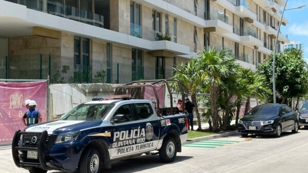 Obrero muere al caer de un quinto piso en Puerto Cancún (VIDEO)