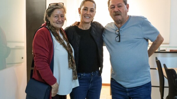 Se mantendrá Paco Ignacio Taibo II al frente del FCE: Sheinbaum