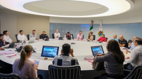 Mara Lezama y la coordinadora nacional de Protección Civil encabezan acciones ante la llegada del huracán ‘Beryl’