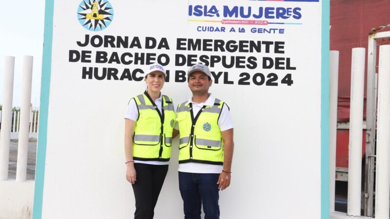 Atenea Gómez Ricalde pone en marcha Jornada Emergente de Bacheo en Isla Mujeres