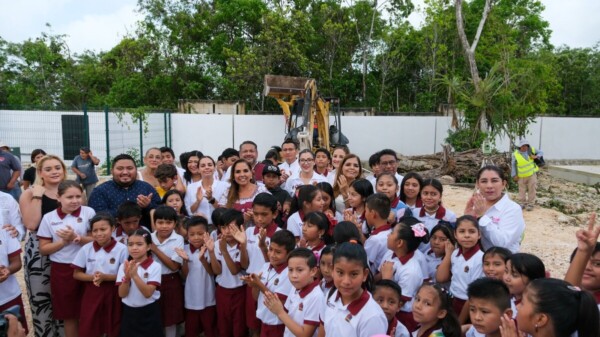 Inicia Mara Lezama construcción de domo en Primaria “Ermilo Abreu Gómez” en Cancún