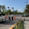 Mujeres víctimas de fraude cierran avenida en Cancún (VIDEO)
