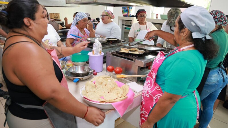 Gobierno Municipal de Isla Mujeres continúa impulsando la capacitación y el emprendimiento