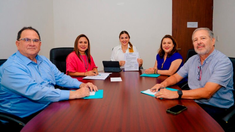 Cecilia Patrón presenta un equipo de transición ciudadano y paritario