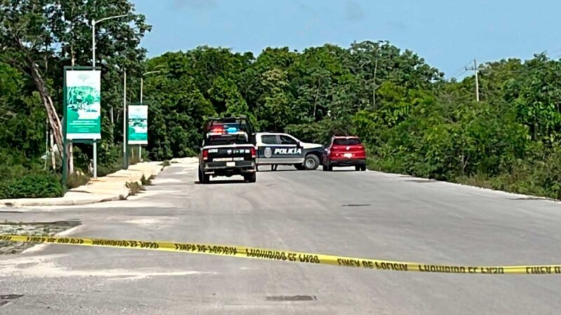 Ejecutan a balazos a pareja en calles de Cancún