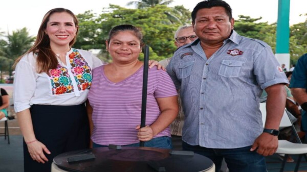 El Gobierno Municipal de Isla Mujeres continúa con el Programa de Subsidio de Tinacos