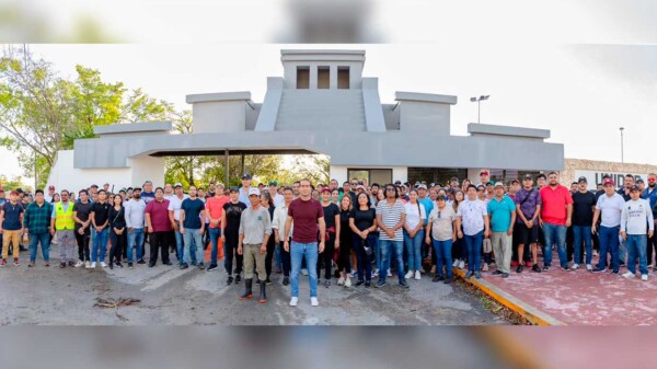 Tulum está de pie: Diego Castañón activa jornada de limpieza masiva en la cabecera municipal