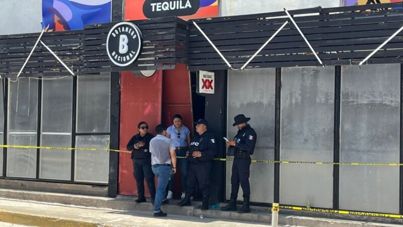 Realizan diligencia de embargo en restaurante en Cancún