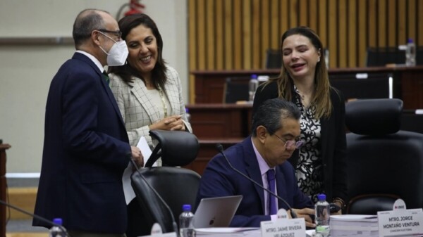 Daría INE mayoría calificada a Morena