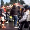 Motociclistas protagonizan riña masiva en Morelos